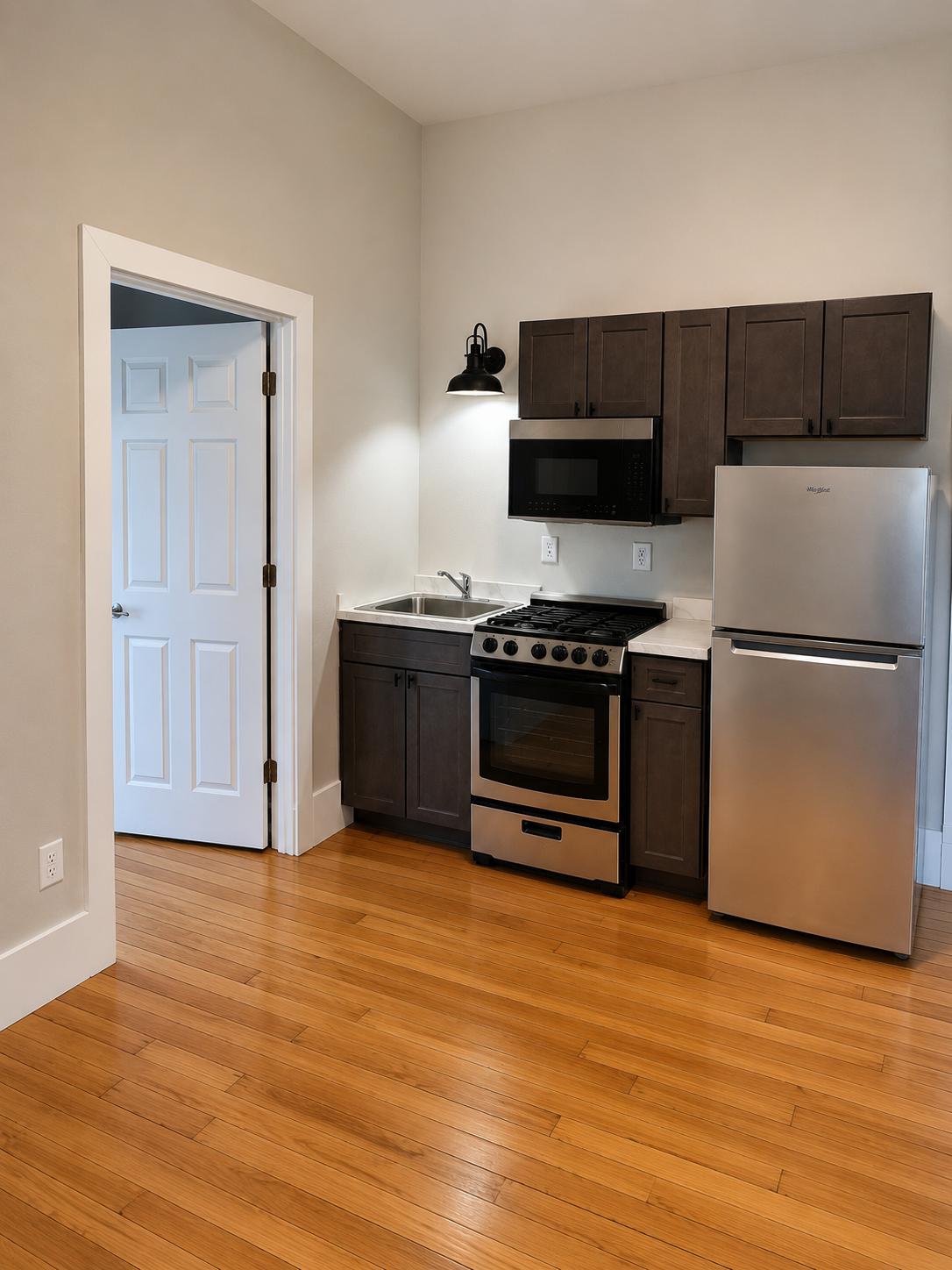 201 West Main Street - 10