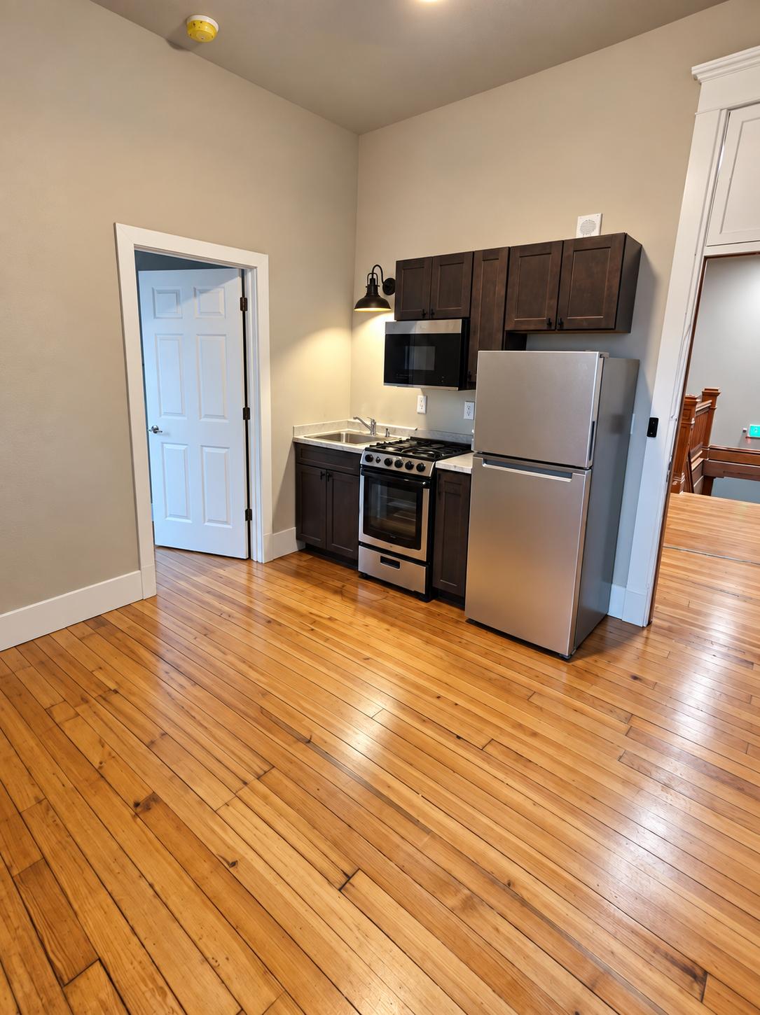 201 West Main Street - 11