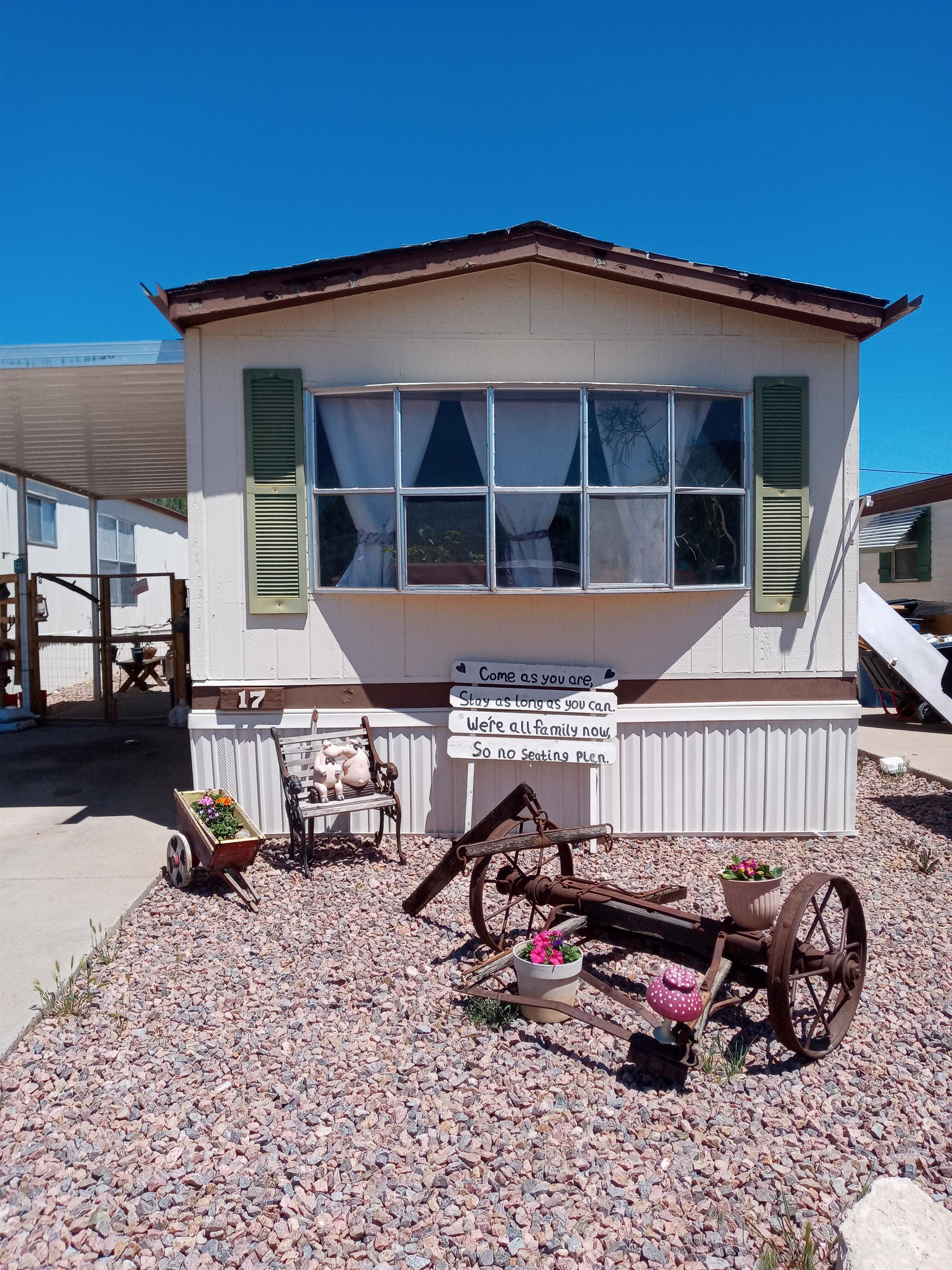 2433 Central Avenue
