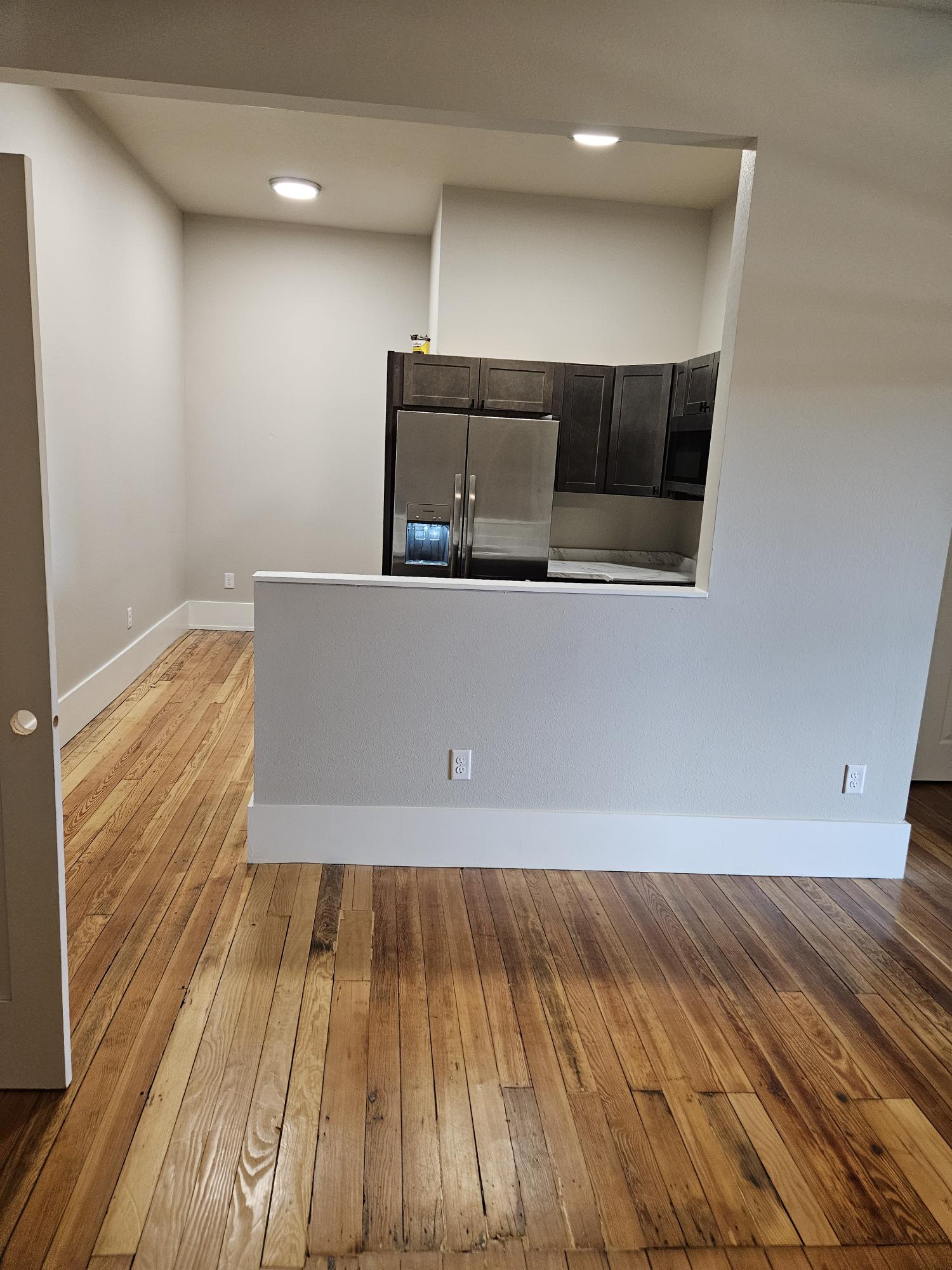 201 West Main Street - 8